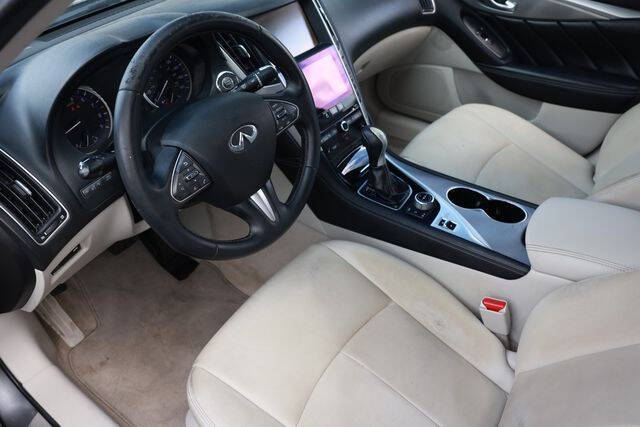 2015 Infiniti Q50