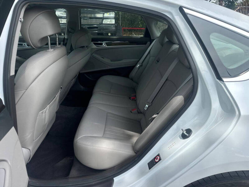 2018 Genesis G80