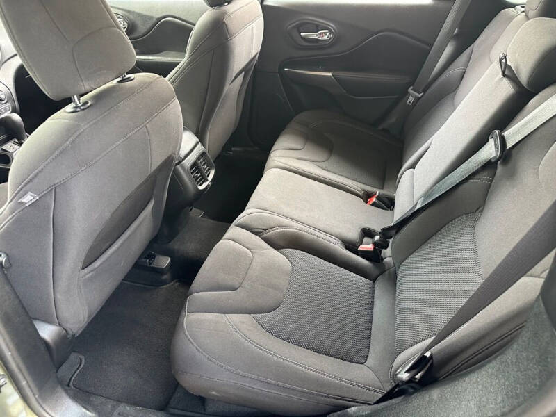 2019 Jeep Cherokee Latitude