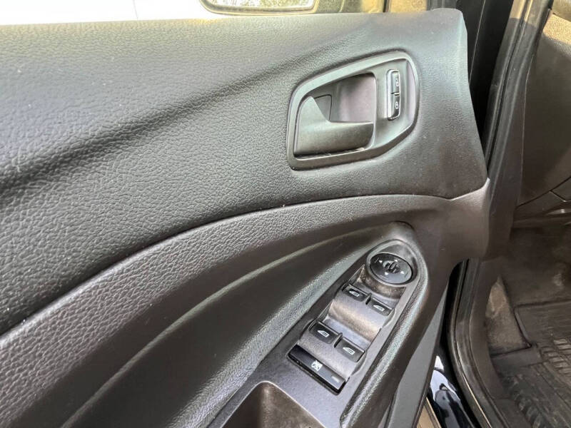 2014 Ford Escape S