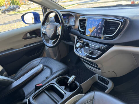 2019 Chrysler Pacifica Touring L