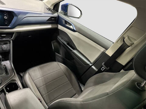 2022 Volkswagen Taos SE 4Motion