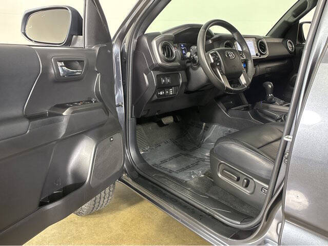 Used 2022 Toyota Tacoma TRD Off Road with VIN 3TMCZ5AN9NM508319 for sale in Madison, WI