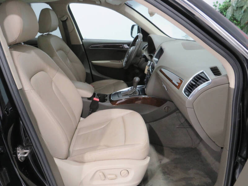 2012 Audi Q5 2.0T quattro Premium Plus