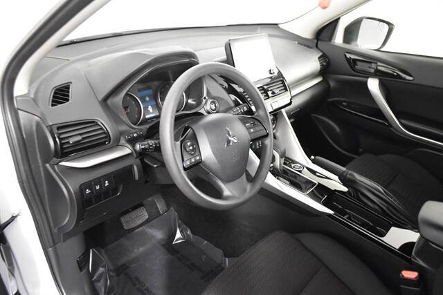 2024 Mitsubishi Eclipse Cross LE