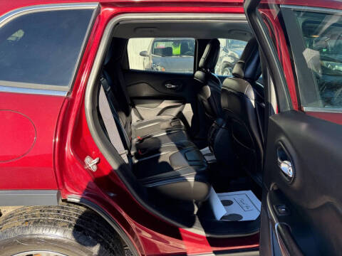 2019 Jeep Cherokee Latitude Plus
