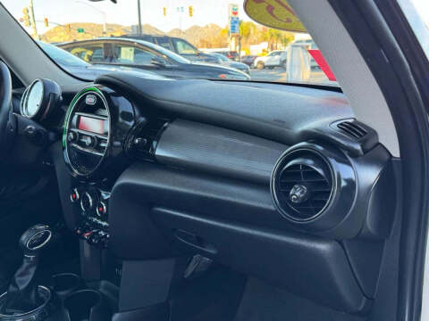 2015 MINI Hardtop 2 Door Cooper