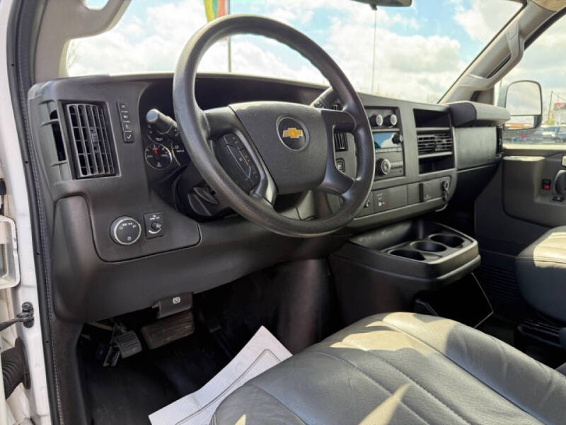 2016 Chevrolet Express 2500