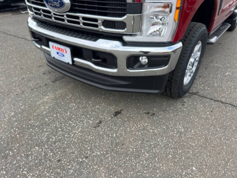 2025 Ford F-350 Super Duty XLT