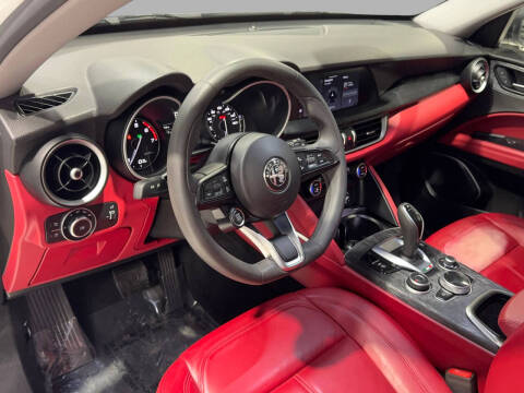 2020 Alfa Romeo Stelvio Sport