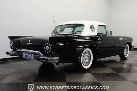 1957 Ford Thunderbird