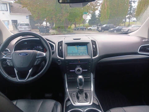 2017 Ford Edge Titanium