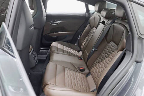 2023 Audi e-tron GT quattro Prestige