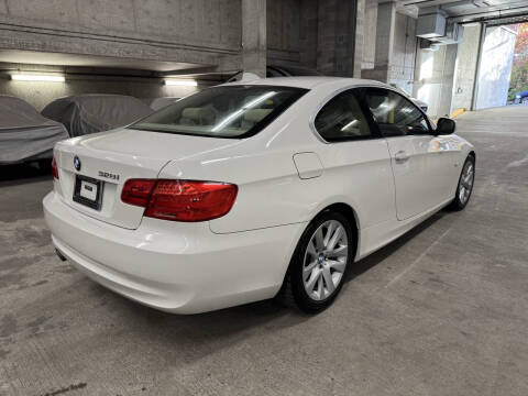 2012 BMW 3 Series 328i
