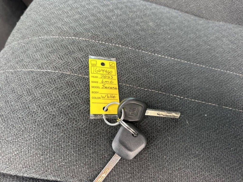 2023 GMC Savana 2500