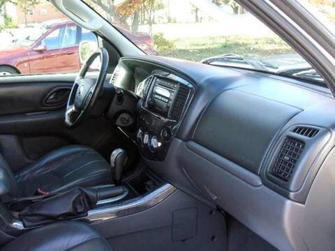 2005 Mazda Tribute s