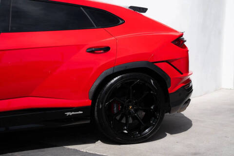 2024 Lamborghini Urus Performante