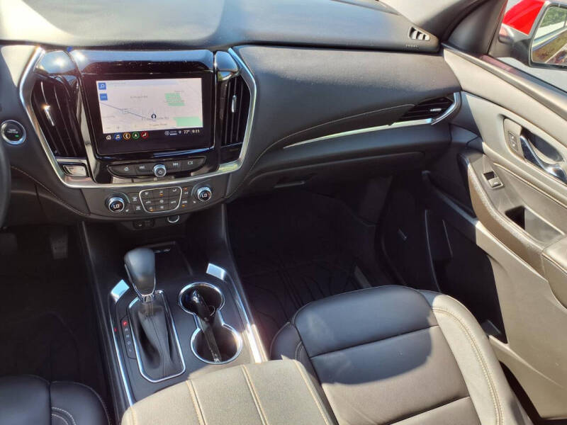 2023 Chevrolet Traverse LT Leather