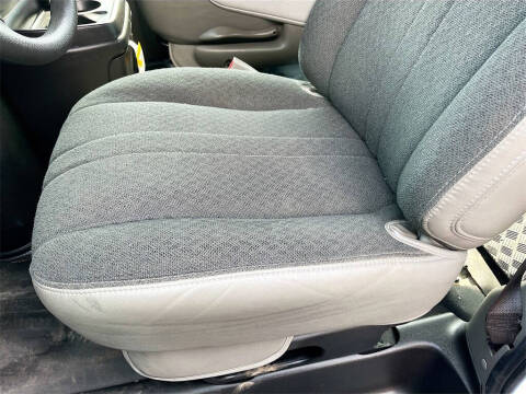 2023 Chevrolet Express 2500