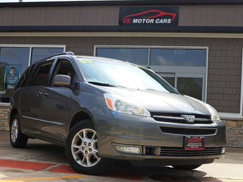 2005 Toyota Sienna for sale at CK MOTOR CARS in Elgin IL