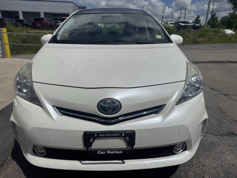 2012 Toyota Prius v Five