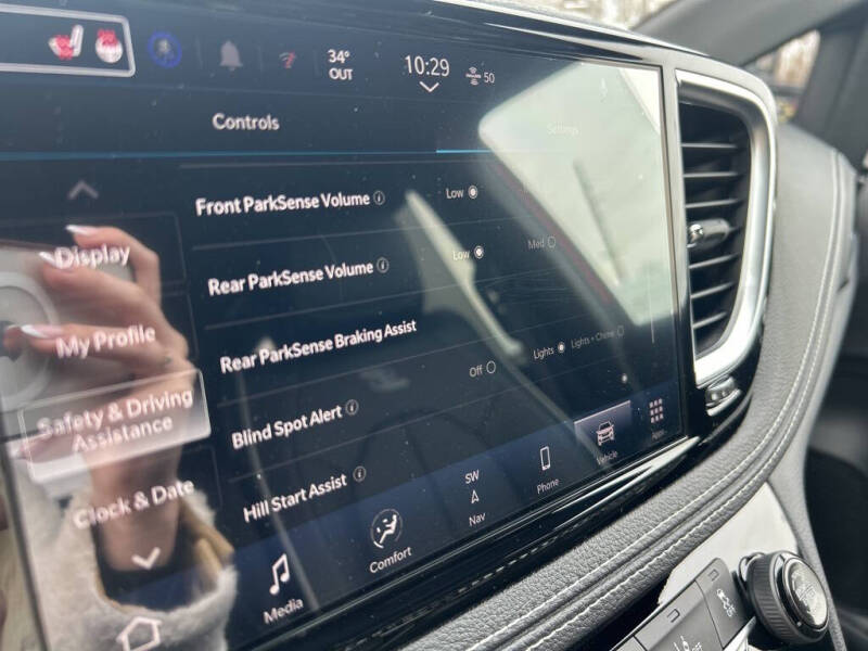 2026 Chrysler Pacifica Limited