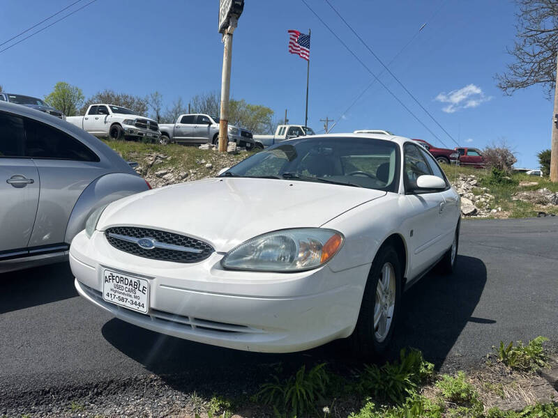2002 Ford Taurus's photo