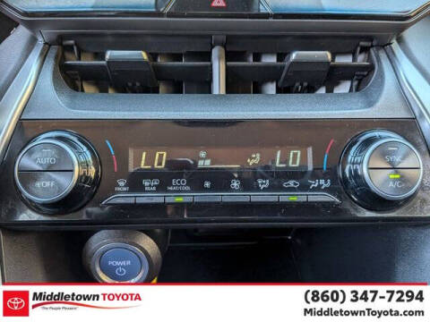 2022 Toyota Venza LE