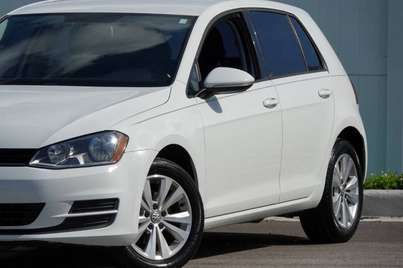 2015 Volkswagen Golf TDI SE