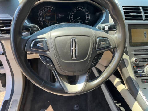 2017 Lincoln MKZ Premiere