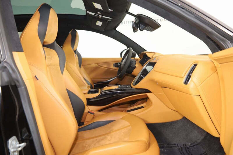 2023 Aston Martin DBX 707