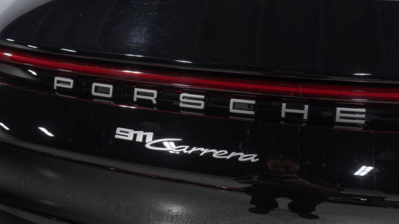 2022 Porsche 911 Carrera