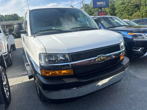 2025 Chevrolet Express LT 3500