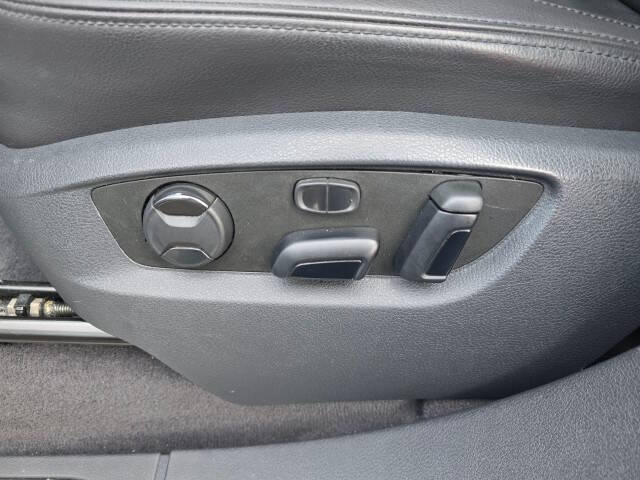 2017 Volkswagen Touareg V6 Wolfsburg