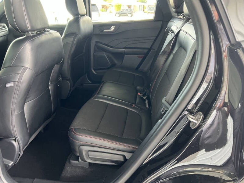 2024 Ford Escape ST-Line