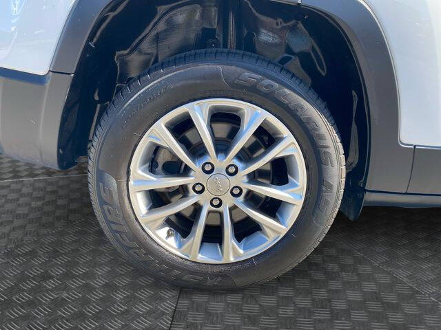 2022 Jeep Cherokee Latitude Lux