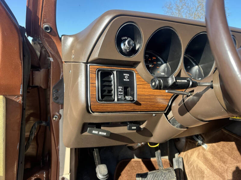 1984 Dodge Ram Van B250