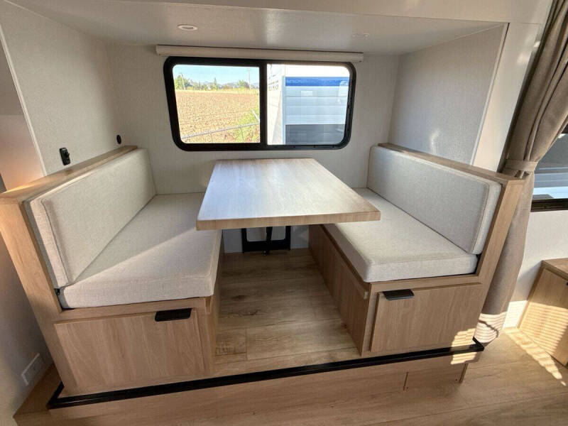 2027 Winnebago Micro Minnie
