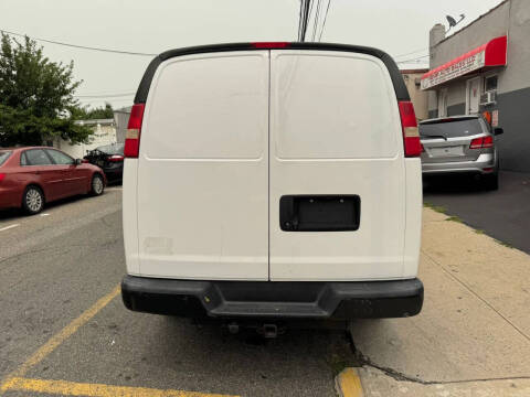 2015 Chevrolet Express 2500