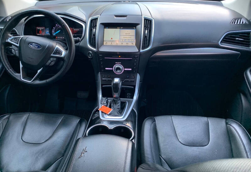 2018 Ford Edge Titanium
