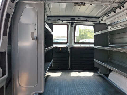 2025 Chevrolet Express 2500