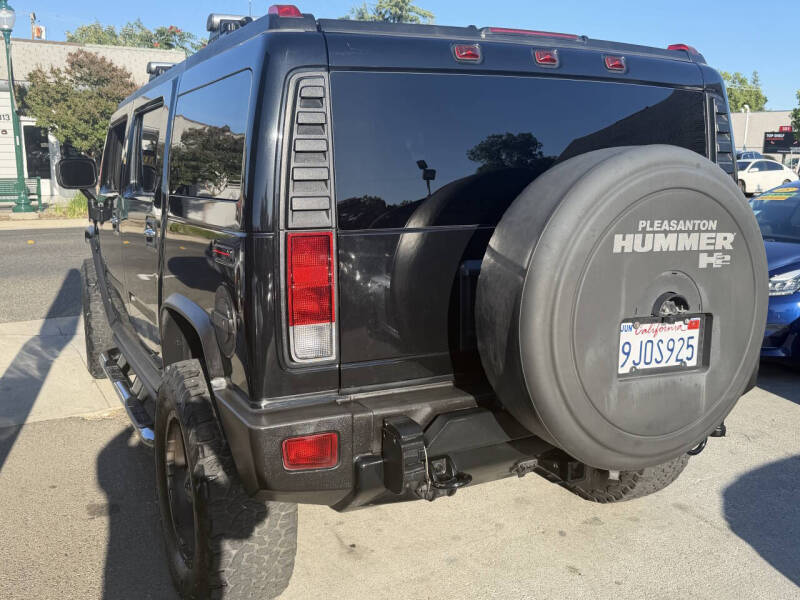 2005 HUMMER H2