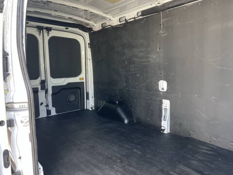 2023 Ford Transit 250