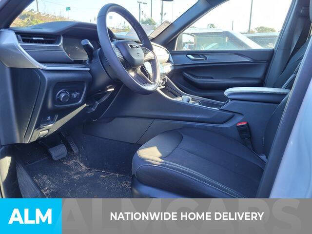 2024 Jeep Grand Cherokee L Laredo