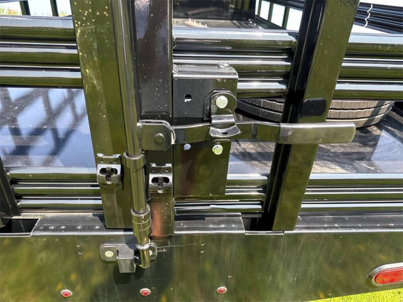 2023 Ford F-600 Super Duty