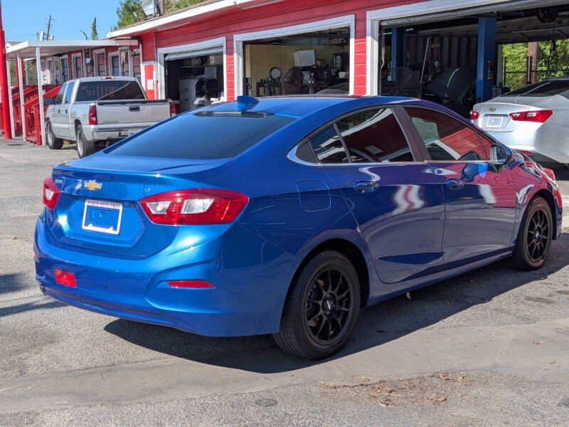 2017 Chevrolet Cruze LT Auto