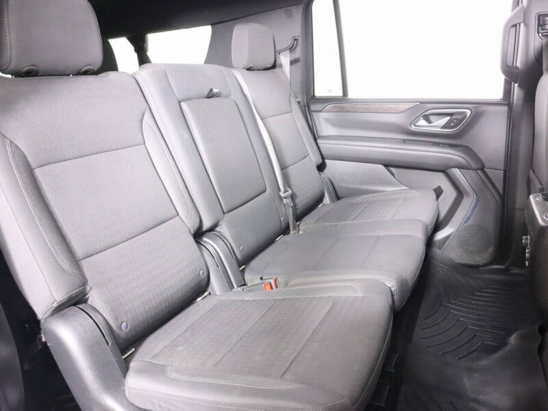 2022 Chevrolet Suburban LS