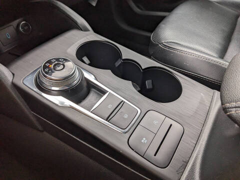 2020 Ford Escape SEL