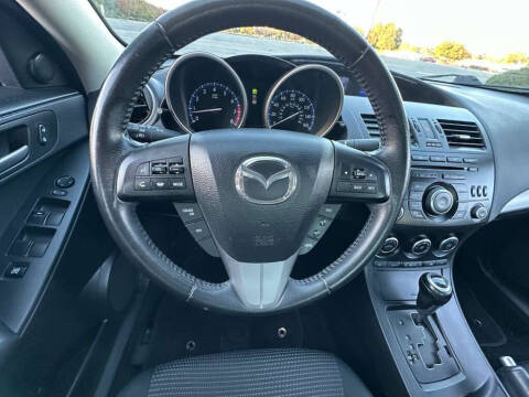 2013 Mazda MAZDA3 i Touring
