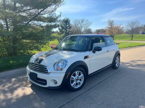 2013 MINI Hardtop for sale at Q and A Motors in Saint Louis MO